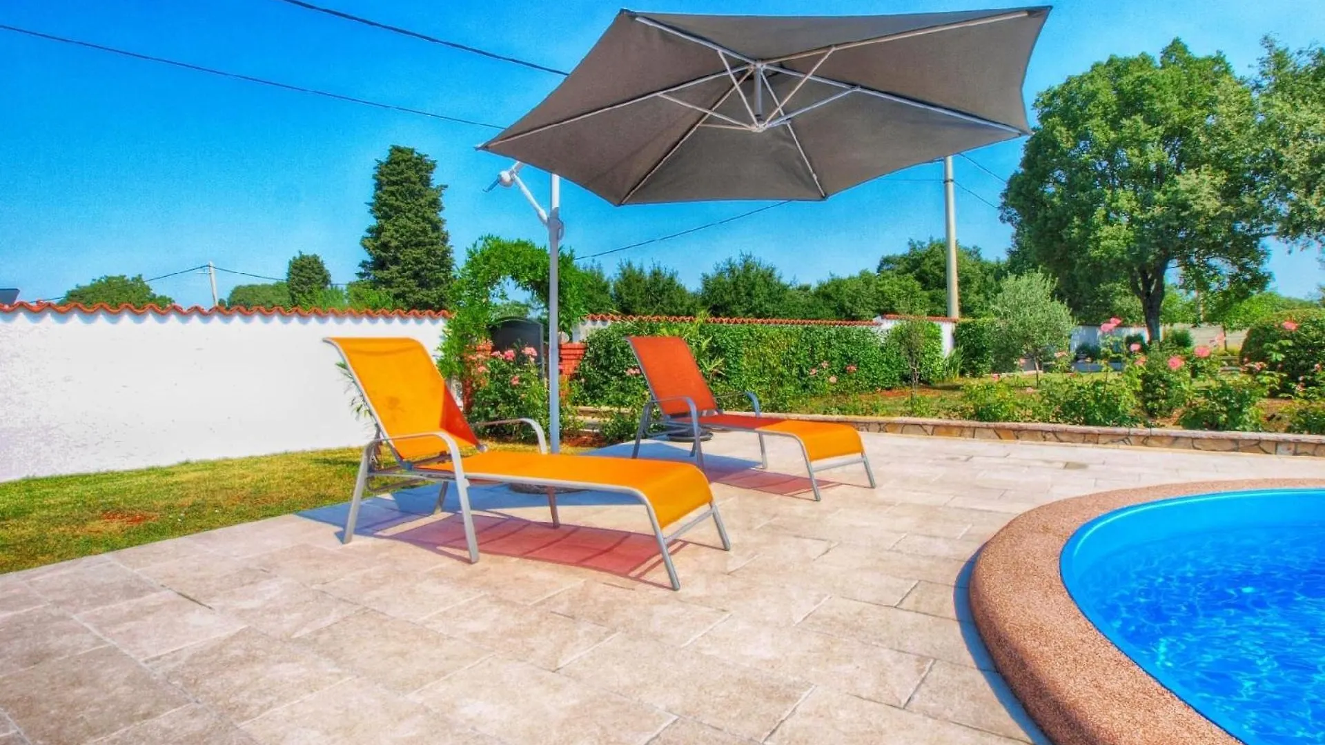 Holiday home Ferienhaus Mit Privatpool Fuer 6 Personen Ca 100 Qm In Hreljici, Istrien Bucht Von Rasa