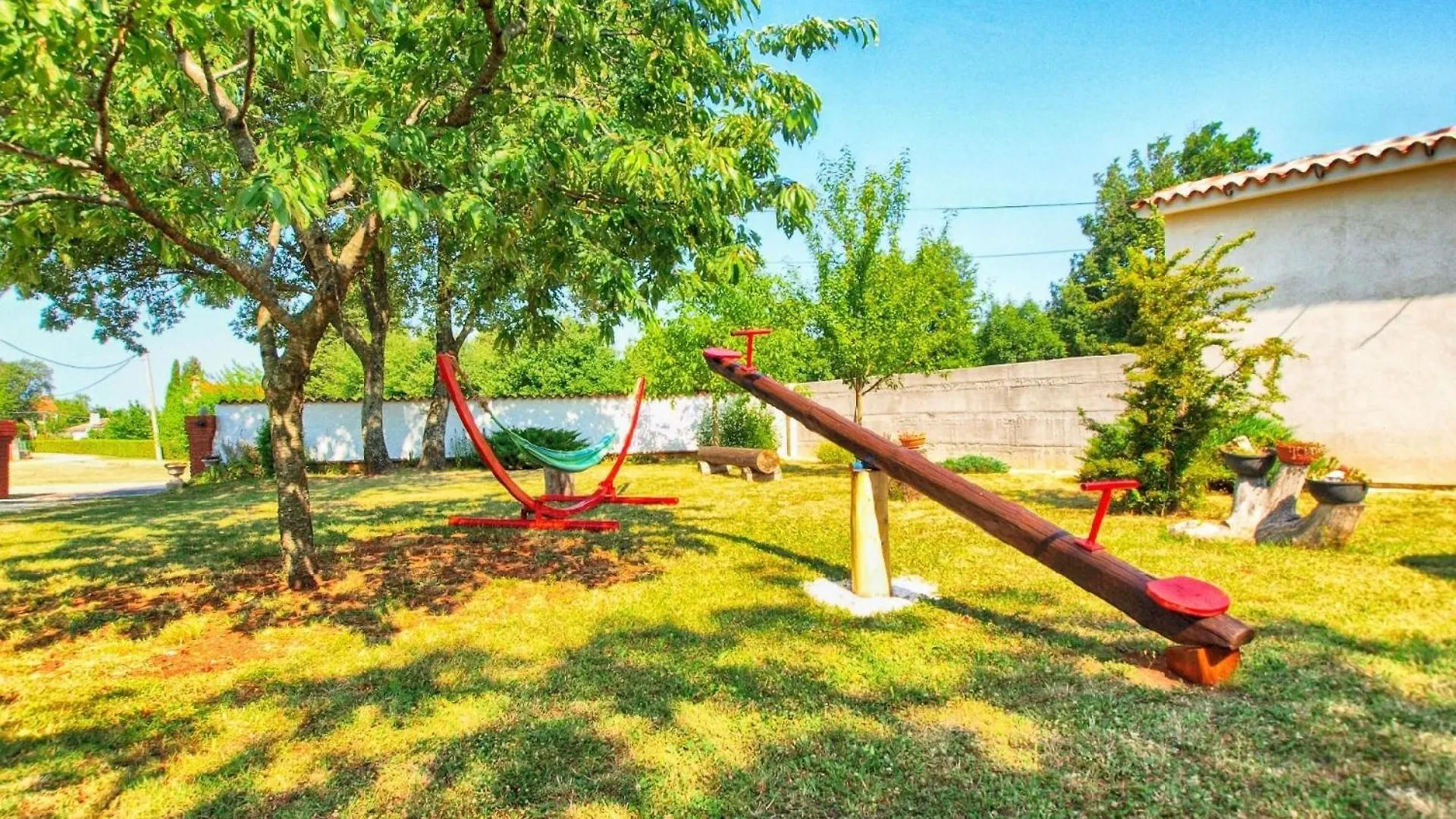 Holiday home Ferienhaus Mit Privatpool Fuer 6 Personen Ca 100 Qm In Hreljici, Istrien Bucht Von Rasa